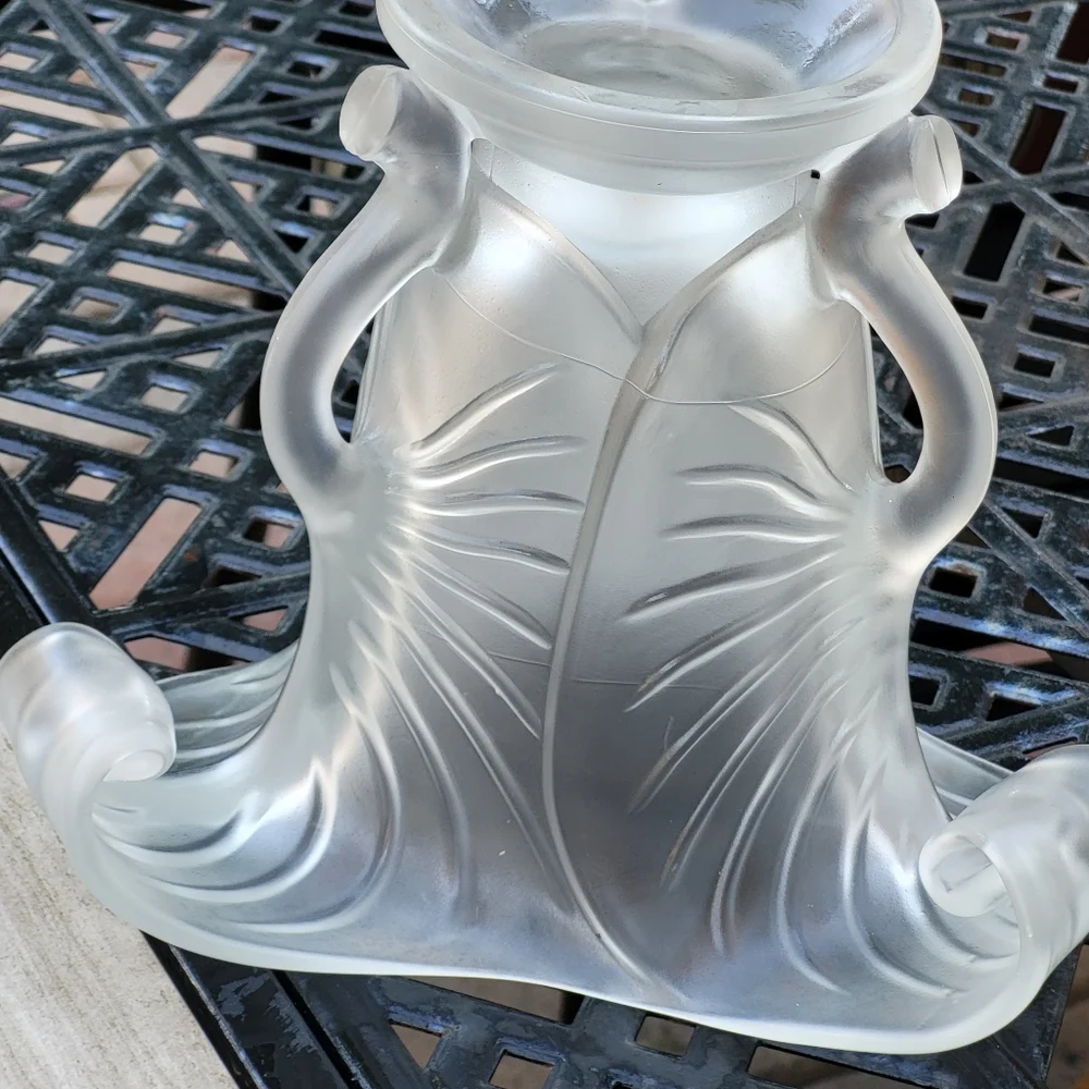 Tulip flower shaped crystal vase - Picture 4 of 4